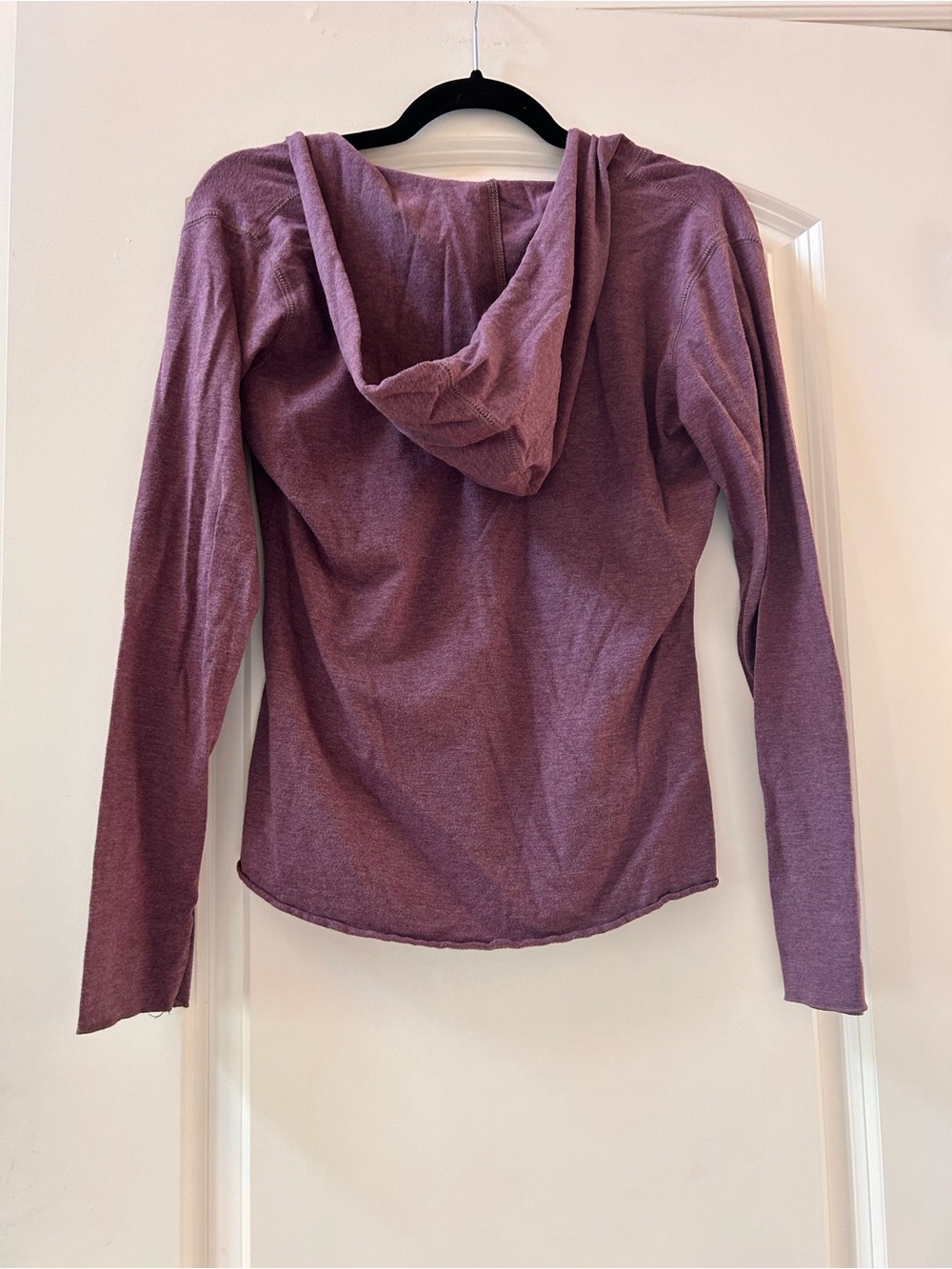 Lucy Soy and Cotton Blend Plum Purple Lightweight Hoodie. Deep V. Pilates. Yoga. - Picture 3 of 7